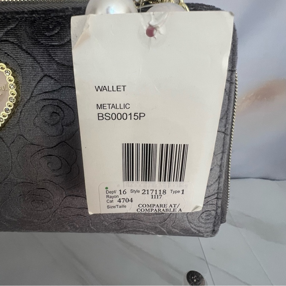 Betsey Johnson Clutch Wallet Celestial Heart - NWT - Picture 6 of 9